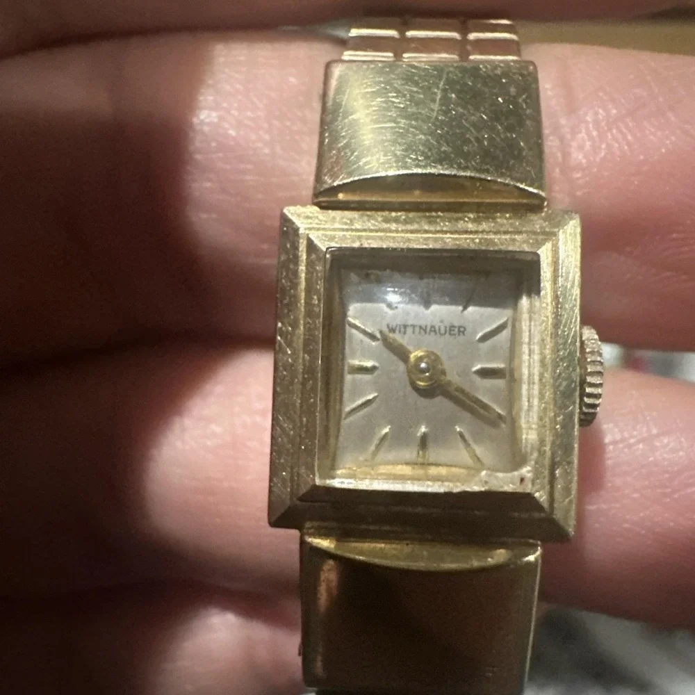 Wittnauer elegant gold